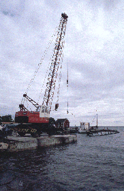 Kranen lyfter 15 ton.